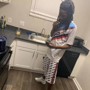 Meet your Posher, Fred